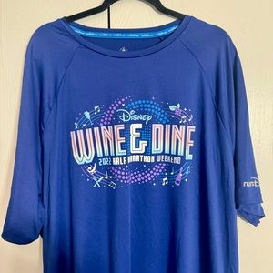 NWT. Disney wine & dine short sleeve top. Size: XXL. RunDisney half marathon top